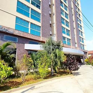 https://condominio-piazza-diroma-com-acesso-acqua-park-e-splash.caldasnovashotels.com